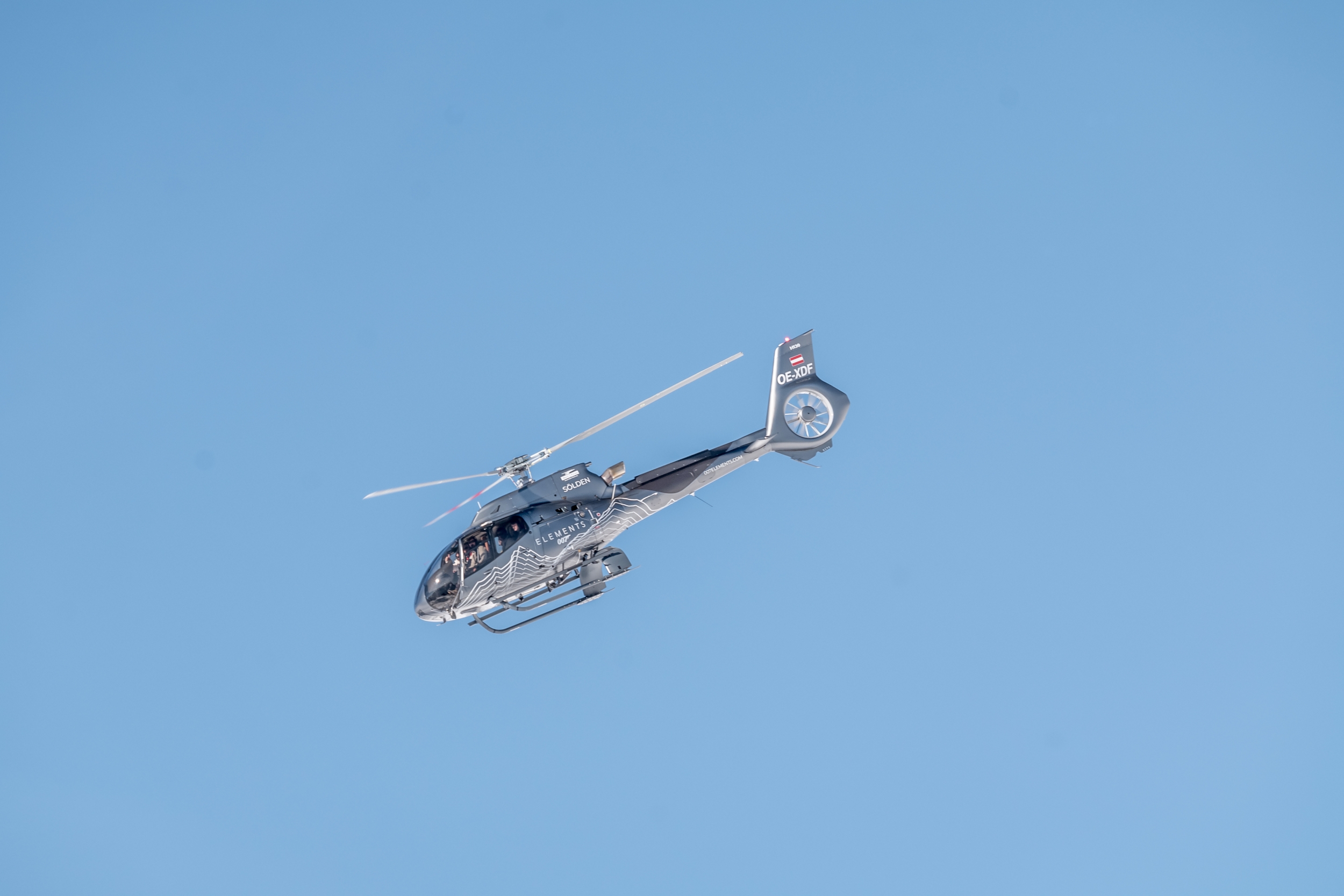 Hubschrauberrundflug James Bond Sölden