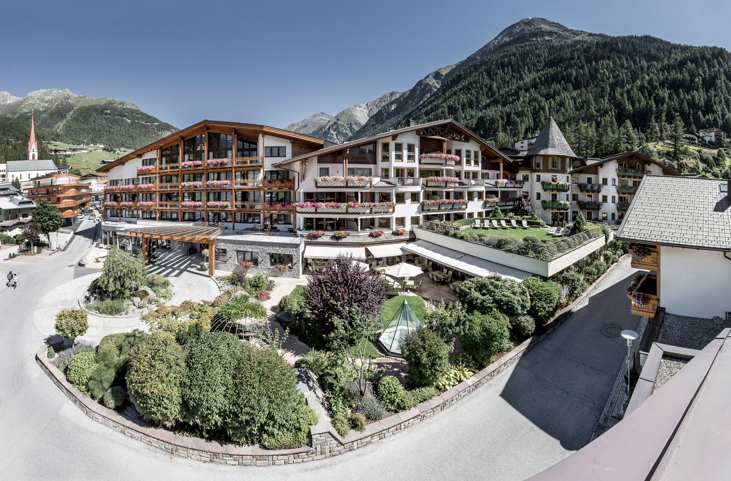 5-Sterne Hotel Das Central in Sölden im Sommer