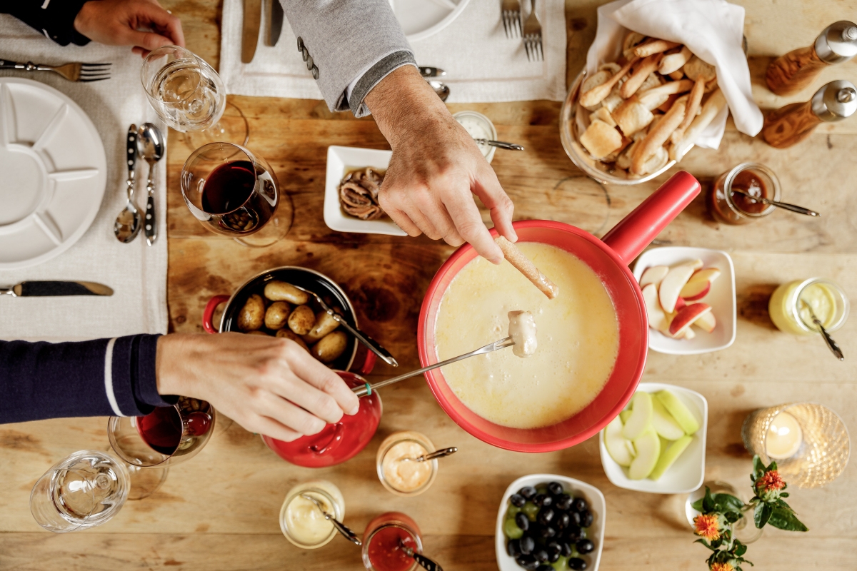 Käsefondue im Weinkeller vom Hotel Das Central in Sölden