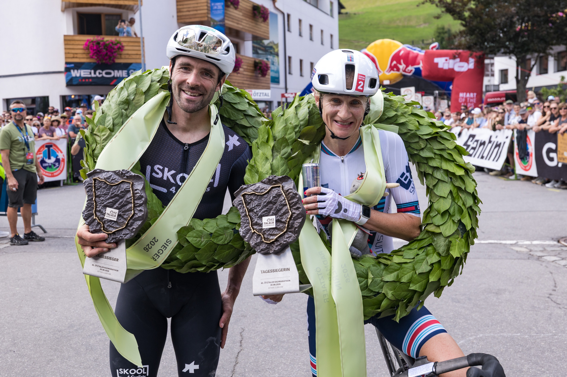 Jack Burke und Janine Meyer, Tagessieger beim Ötztaler Radmarathon 2026 Jack Burke und Janine Meyer, Tagessieger beim Ötztaler Radmarathon 2026