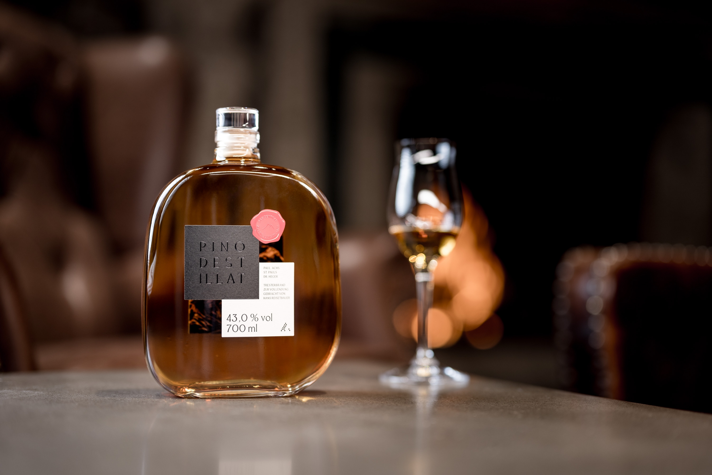 PINO 3000 Edeldestillat vom 5-Sterne Hotel Das Central in Sölden PINO 3000 Edeldestillat vom 5-Sterne Hotel Das Central in Sölden