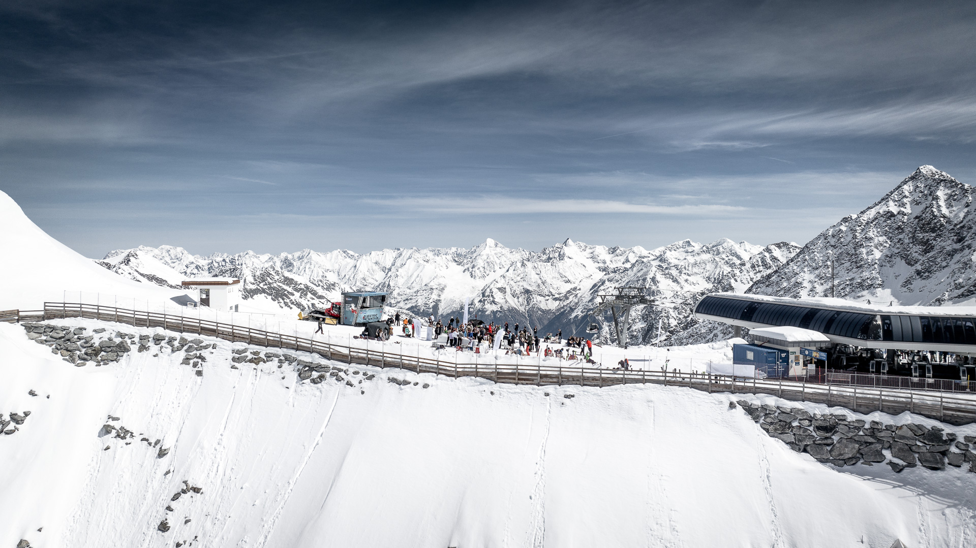 Wein am Berg 2023 Höhenweindegustation am Rettenbachgletscher Wein am Berg 2023 Höhenweindegustation am Rettenbachgletscher