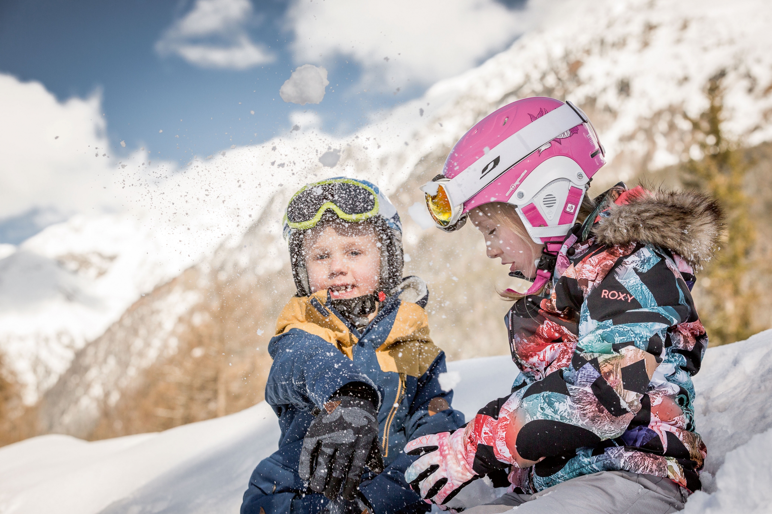 Kinder im Schnee in Sölden