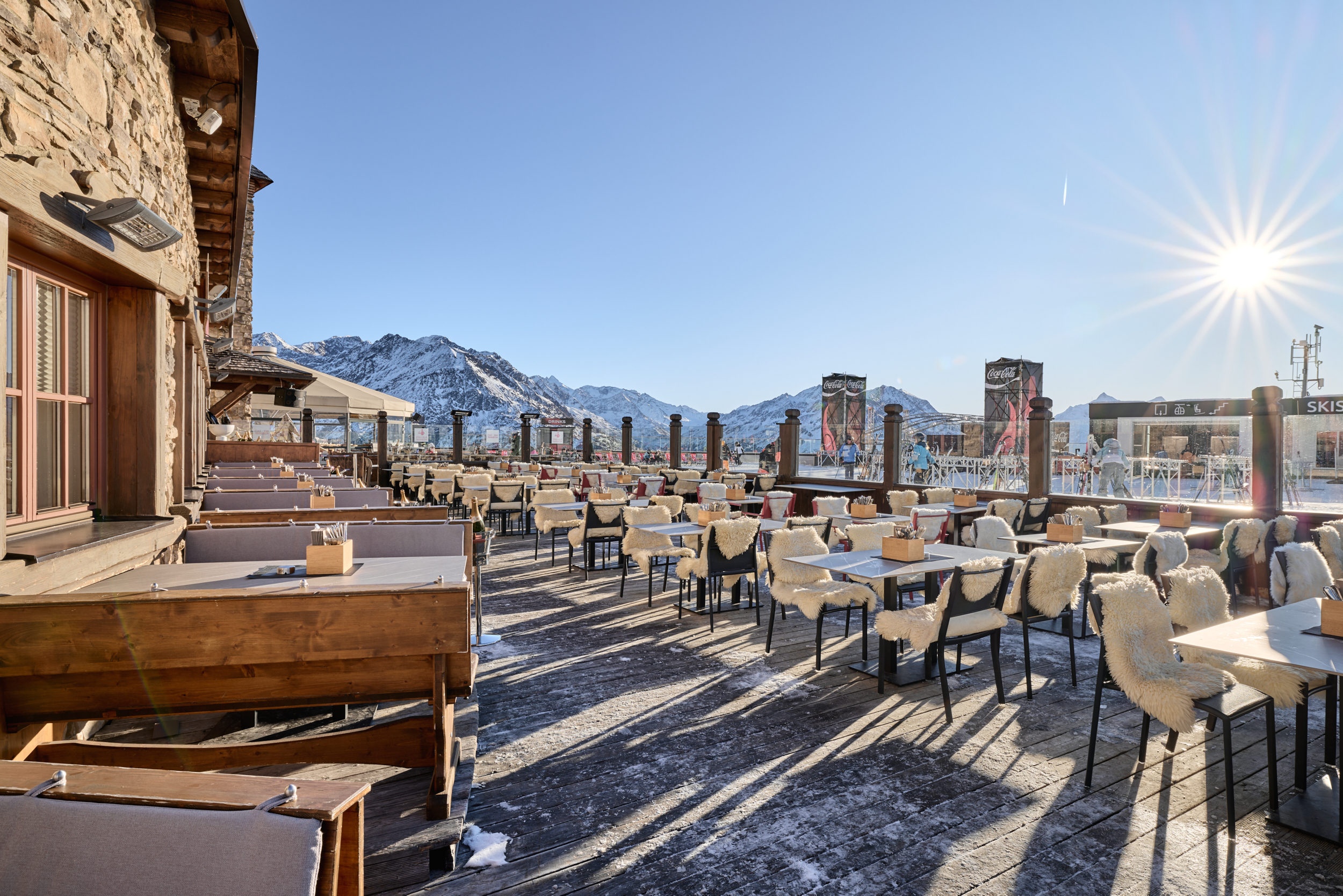 Sonnenterrasse im Wirtshaus am Giggijoch in Sölden, Tirol